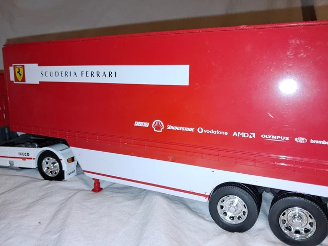 Camion Iveco Stralis Ferrari 1:32 - Modèle Réduit Neuf