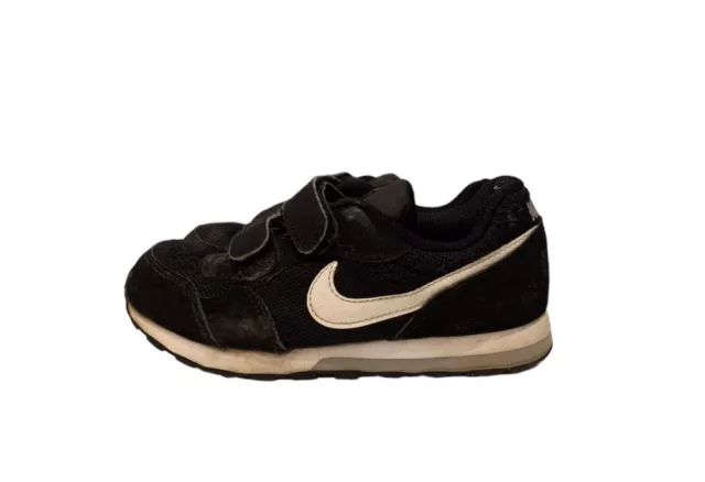 Nike MD Runner 2 Jungen schwarz Turnschuhe Größe UK 11C Kleinkinder Riemen Slipper