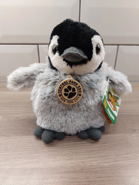 WILD REPUBLIC PENGUIN Plush/Beanie, Cuddlekins, Central Park Zoo, New
