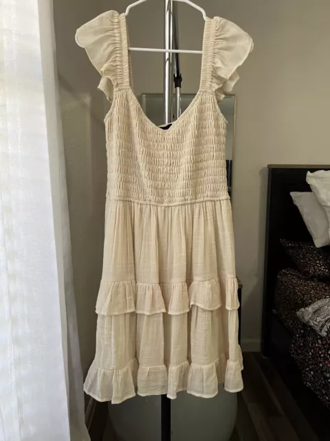 white ruffle sleeve dress size large vici new