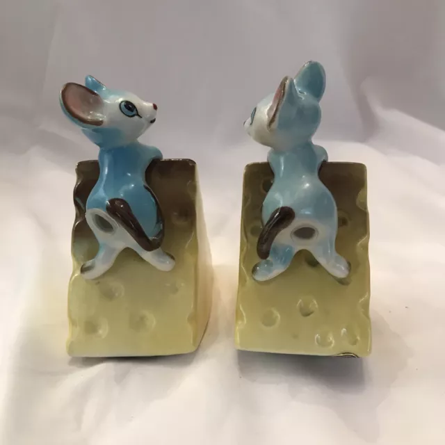 Vintage Norcrest # H-799 Japan Mice & Cheese Salt Pepper Shaker 4.5 T 3.5 W 3