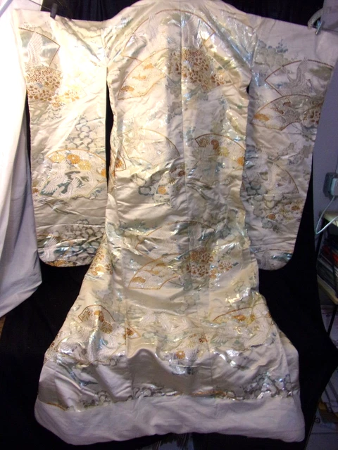 JAPANESE VINTAGE UCHIKAKE Ivory Silver EMBROIDERED WEDDING OR CEREMONIAL KIMONO