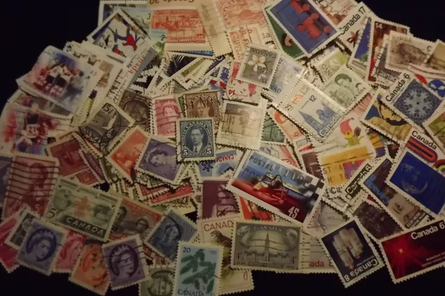 Older CANADIAN Stamp Lot - over 325 All Different! 3