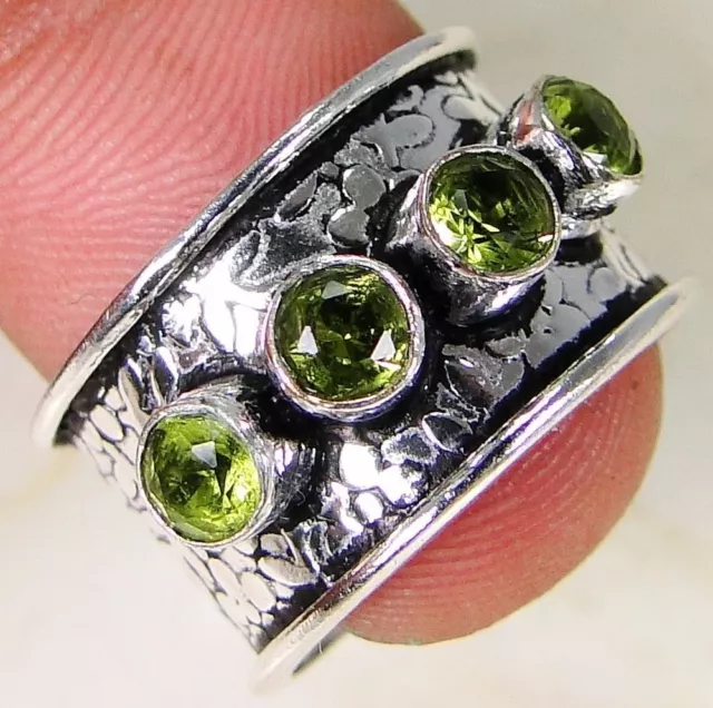 Quarz Peridot & 925 Silber Handarbeit schöner Ring Größe P & Geschenkbox