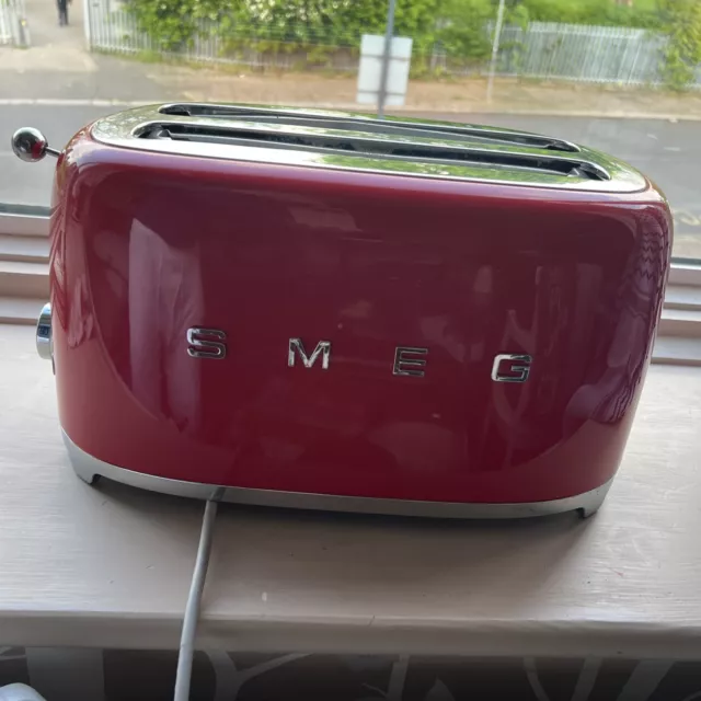 SMEG TSF02RDUK 50's Retro Style 4 Slice Toaster - Red