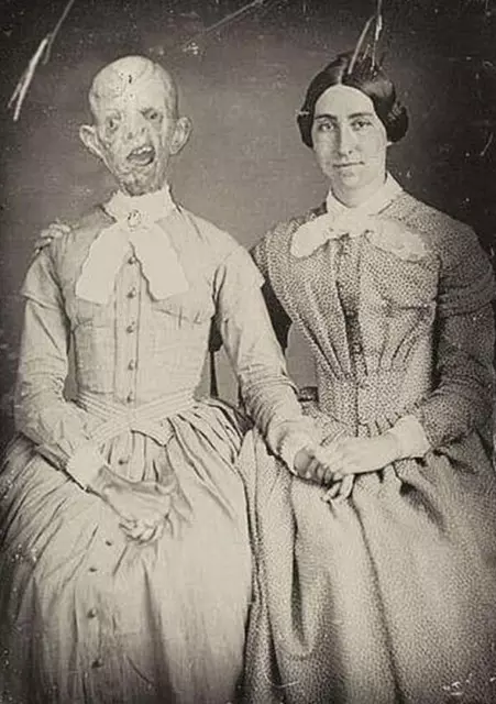 Antique Creepy Photo 2053b Oddleys Strange & Bizarre