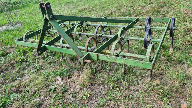 Kultivator (Traktor) gebraucht, gut erhalten wegen Aufgabe der Landwirtschaft 
