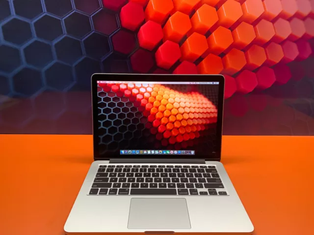 Apple MacBook Pro 13" Laptop Retina / 256GB SSD / Core i5 Turbo Warranty 3