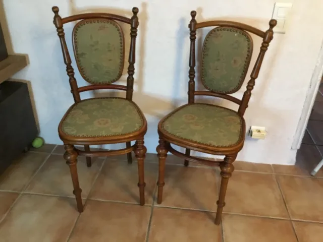 # paire de chaises gesellschaft Autriche , no Thonet , no baumann