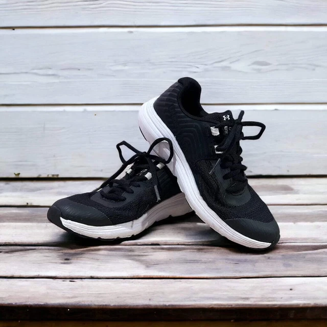 Youth Boy Under Armour Outhustle Size 3.5 Black Running Shoes