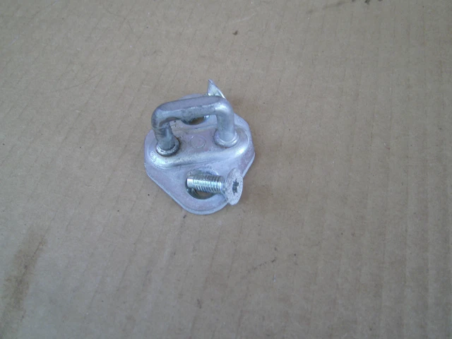 00 01 02 Toyota Mr2 Spyder Door Striker Oem