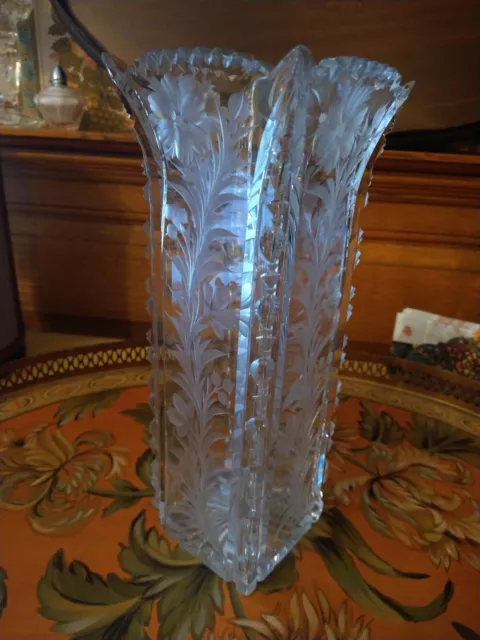 Superb Tuthill American Brilliant Period Cut Glass Vase. *Signed* Not Perfect! Superb Tuthill American Brilliant Period Cut Glass Vase. *Signed* Not Perfect!