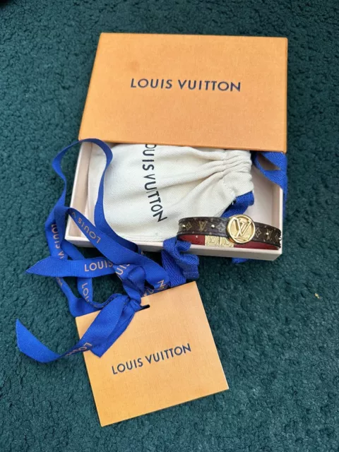 Louis Vuitton® LV Chain Bracelet Blue. Size M