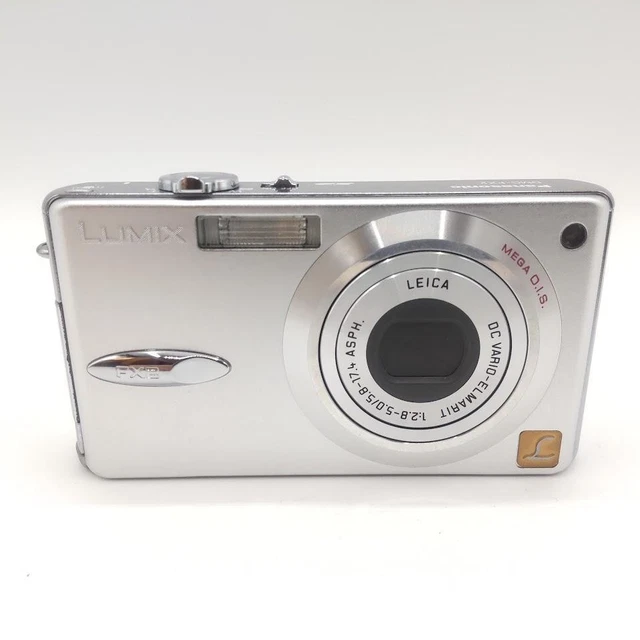 パナソニック　LUMIX　DMC-FX2　オールドコンデジ　シルバー パナソニック LUMIX DMC-FX2 オールドデジカメ オールドコンデジ