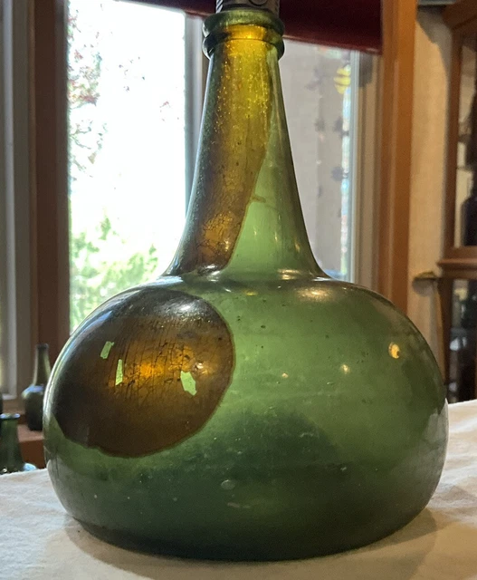 Black Glass Dutch Onion Bottle Cr 1700, Great Pumpkin Golden Interior Patina
