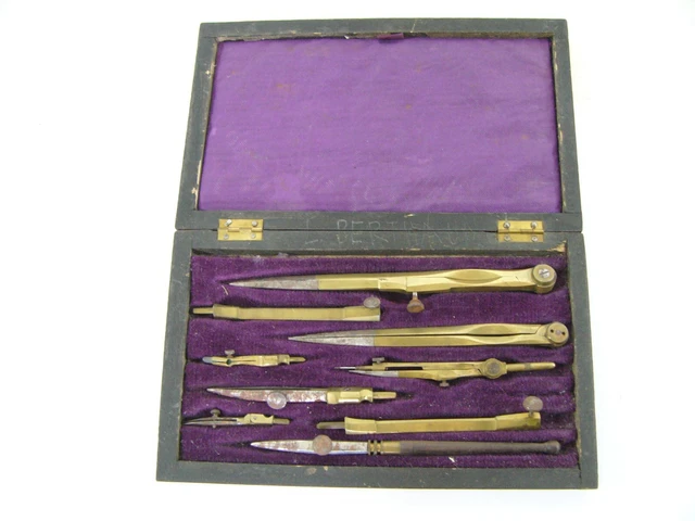 Ancienne boîte de compas (Gebraucht) in Cortaillod für CHF 38 – mit