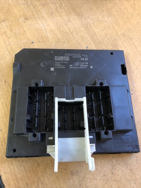Genuine Vw Golf Mk7 (2013-2017) Bcm Body Control Module Unit 5G0937084Dg