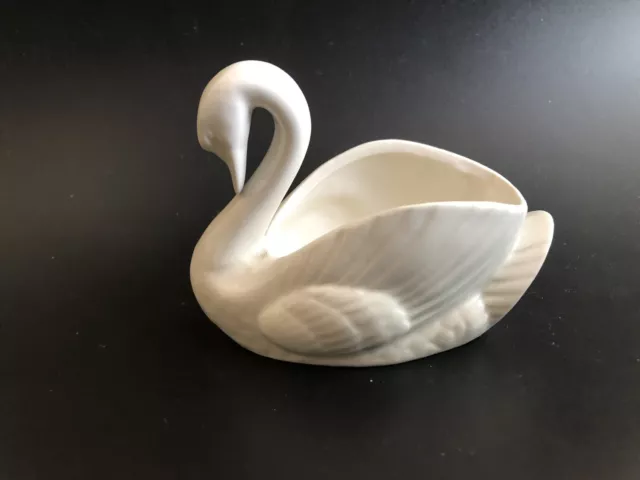 Small White Porcelain Swan Trinket Sweet Figurine Ornament - 9cm Tall