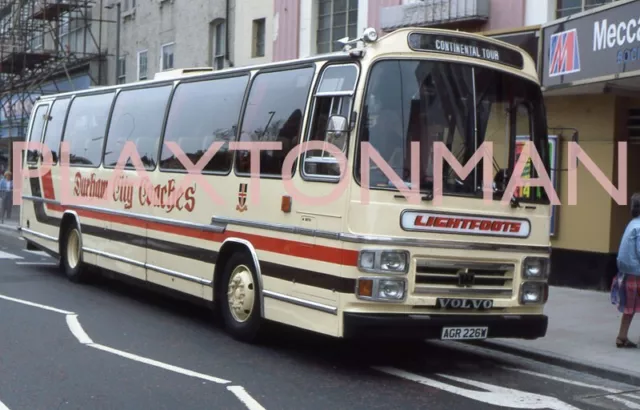35mm slide Durham City Coaches Brandon AGR 226W Volvo / Plaxton