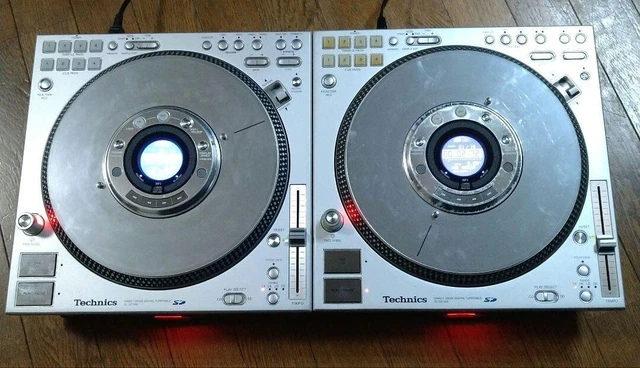 Technics SL-DZ1200-S Pair Direct Drive Digital Turntable Used Working From Japan