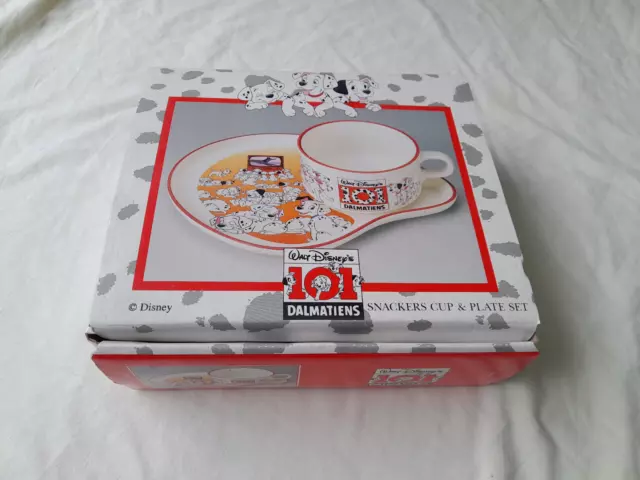 " SERVICE PETIT DEJEUNER MUG / BOL et ASSIETTE / PLATEAU  101 DALMATIENS DISNEY