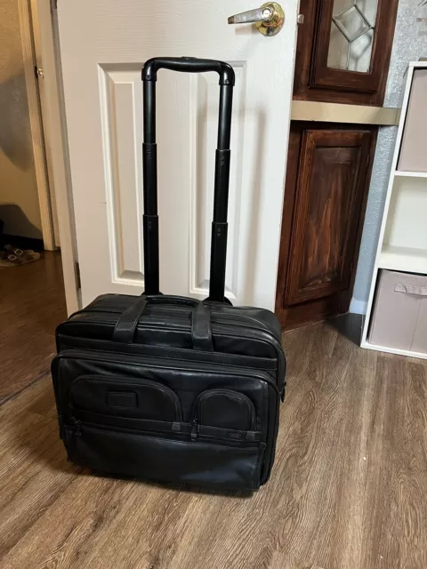 Tumi Alpha Deluxe 2 Wheeled Briefcase Laptop Luggage Bag Leather 96127DH 