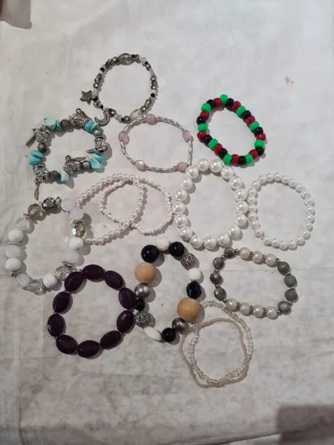 18 Stretch Bracelets Costume Jewellery Bundle Unbranded Beads
