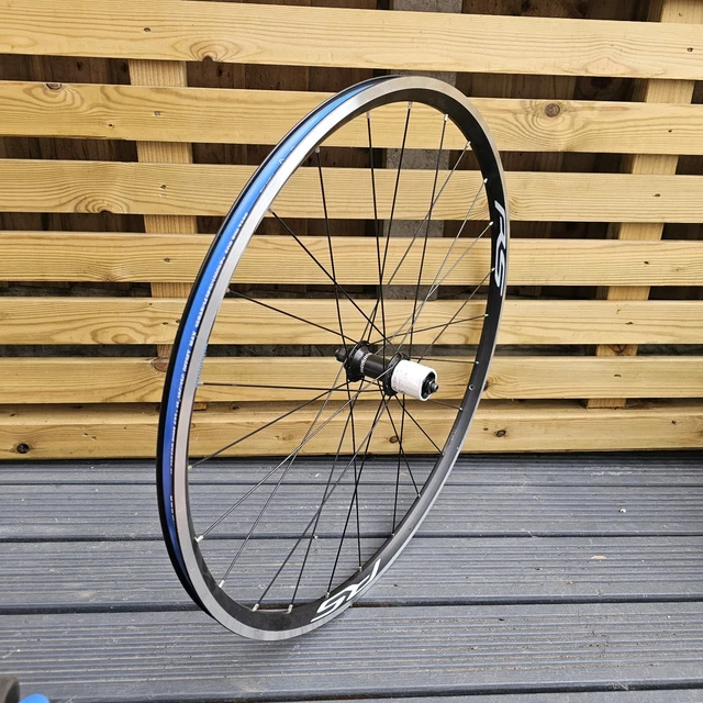 Shimano WH-R501 Clincher QR Vorderrad (Gebraucht) in Einsiedeln für CHF
