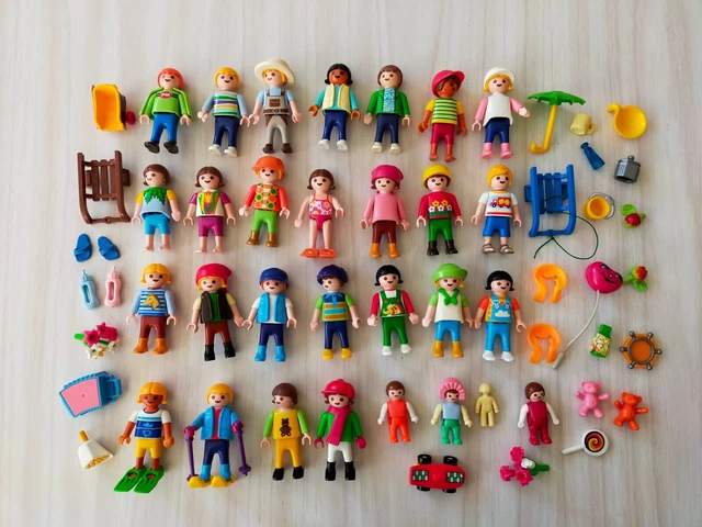 Lot De Figurines 25 Enfants Et 31 Accessoires Playmobil