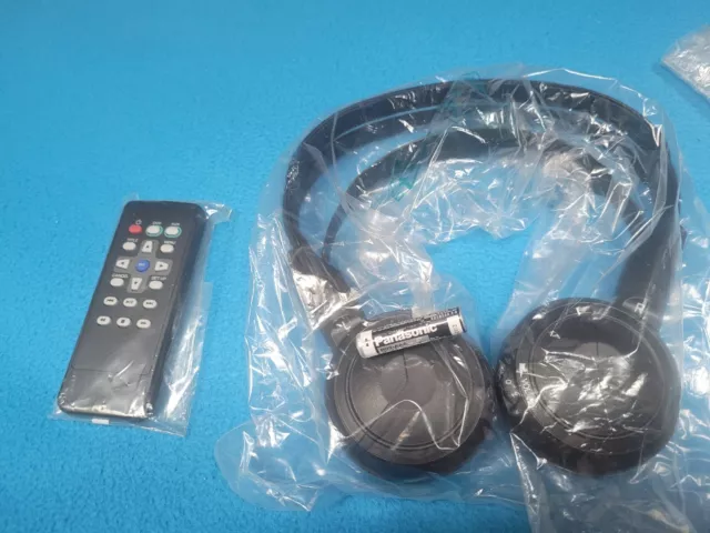 New OEM HONDA CR-V/PILOT/ODYSSEY WIRELESS HEADPHONE WITH FACTORY REMOTE
