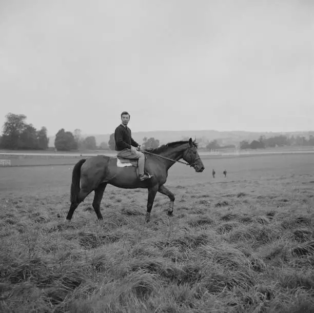 British Crime Writer And Steeplechase Jockey Dick Francis Riding R Old Photo Eur 6 60 Picclick Fr
