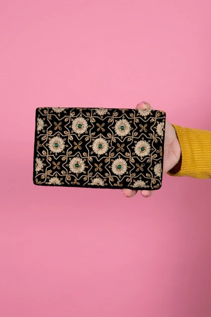 Bellissima Borsa Vintage Velluto Nero Oro & Verde Gioiellata Zardozi Ricamata