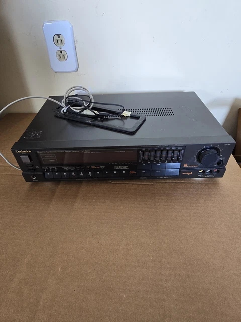 Technics SA-R330 Class A Quartz Synthesizer Phono CD AM/FM Stereo