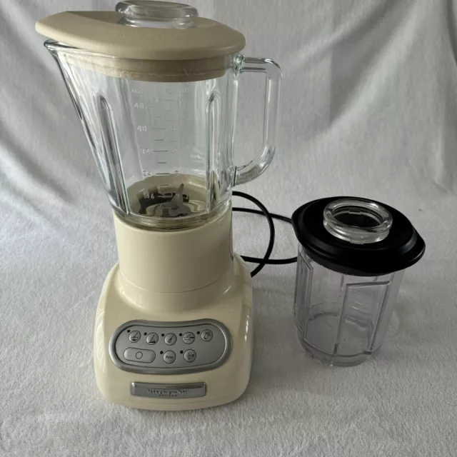 Kitchen Aid Artisan blender model 5KSB5553 cream Vintage Retro Powers On