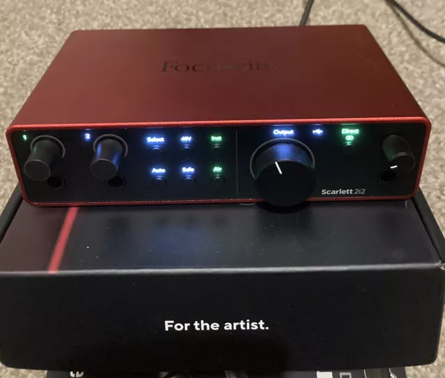 Focusrite Scarlett 2i2 4th Gen. USB Audio Interface - Red - New