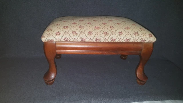 Vintage Queen Ann Style ~ Footstool  Needle Point Flowers