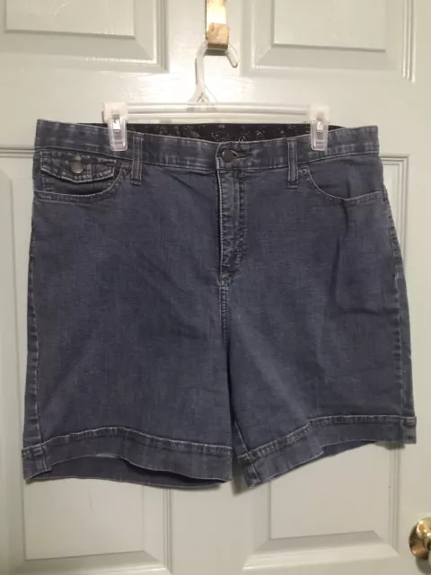 Lee Women’s Size 16 Medium Denim Blue Jean Shorts Stretch Waist Cotton
