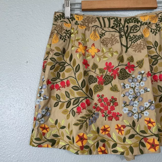 Red Valentino Women's Floral Embroidered Shorts in Rope Tan Skort Sz 32 2