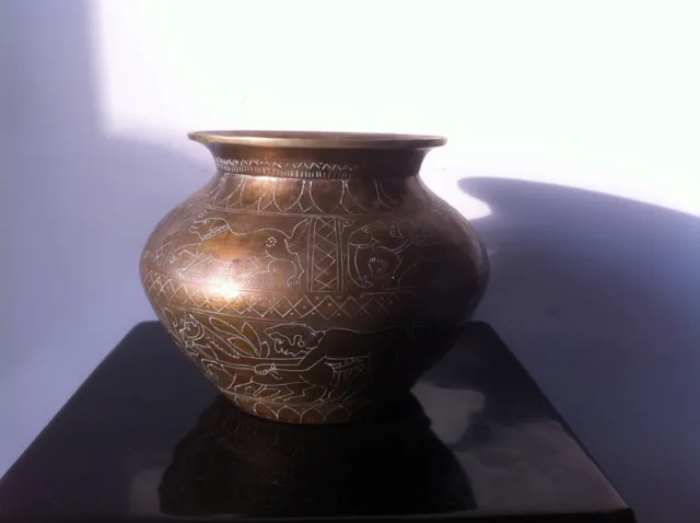 Vase Érotique De Khajuraho  Curiosa