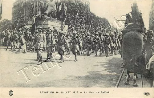 Francia - Parigi, parata militare 14 luglio (bandiere e Leone di Belfort) - 1917