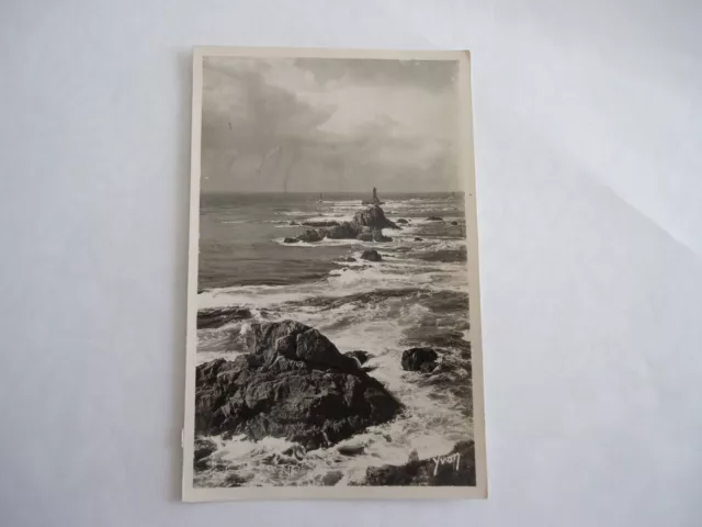 (147) cpa   année 50 POINTE DU RAZ (le phare de la vielle)