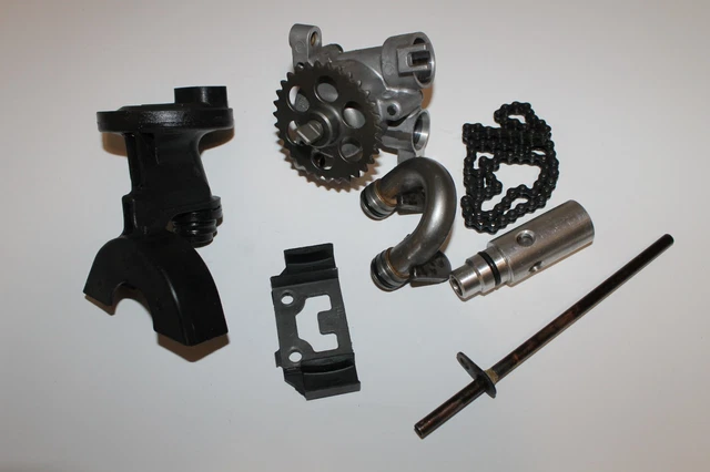 2003 - 2009 Yamaha R6 R6S Engine Oil Pump & Chain & Parts Assy 2 5MT-13300-00-00