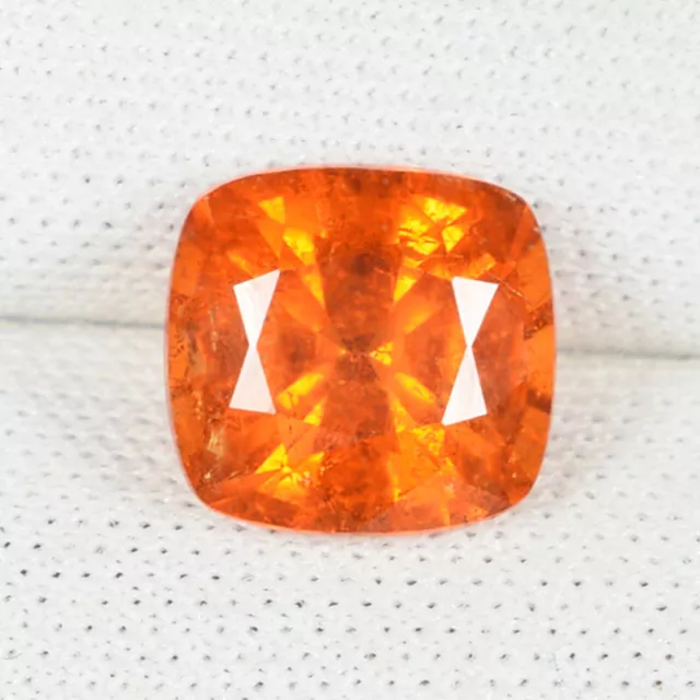 2.90 ct LUSTROUS FANTA ORANGE - NATURAL SPESSARTITE GARNET - See Vdo 5886 4C