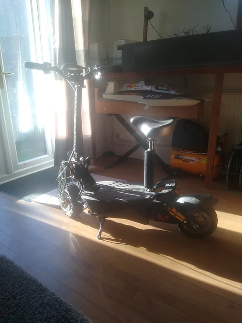Chaos 1600w 48v Adult Electric Dirt Scooter With Power Boost 35km/hr speed