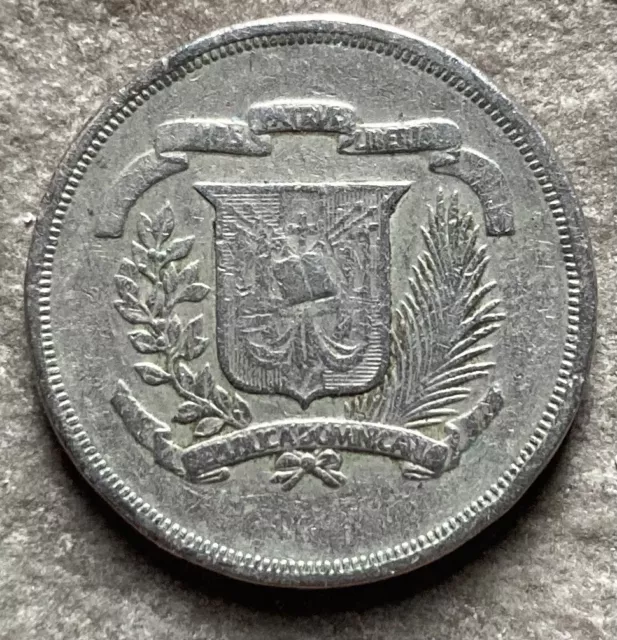 Vintage 1980 5 Centavos Coin Dominican Republic Republica Dominica