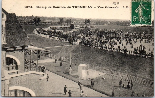94 LE TREMBLAY - vue generale sur le champ de courses.