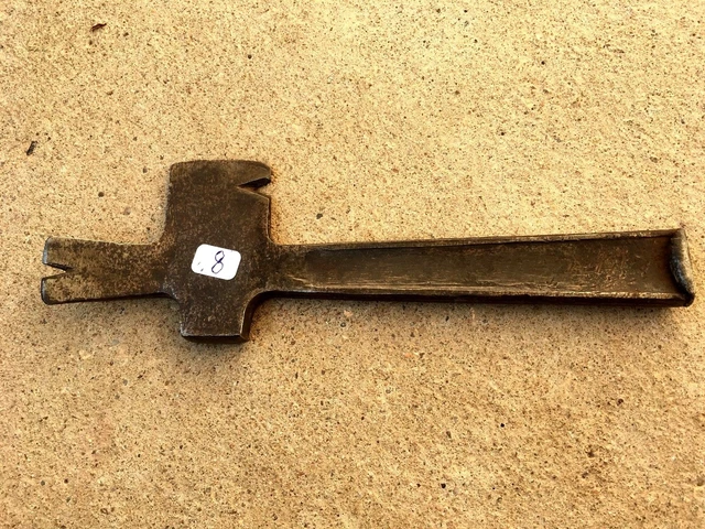 Marteau Bouterolle à œil – Outil Ancien Français Forgé Main – N.798