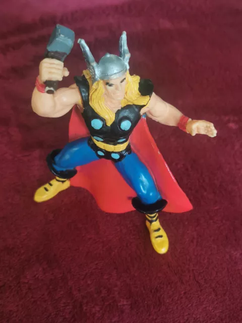 Figura Thor Marvel Pvc Yolanda