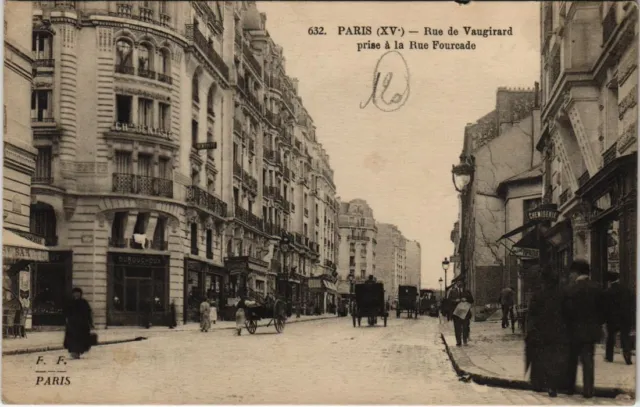CPA PARIS 15e Rue de Vaugirard prise á la Rue Fourcade (65769)