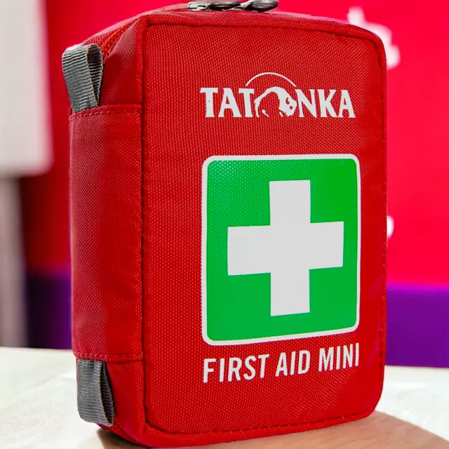 Tatonka First Aid Mini - Erste Hilfe Set mit Inhalt (u. a. mit Zeckenzange)